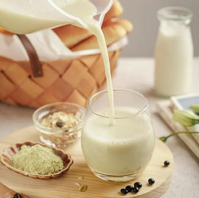 95后女孩喜欢吃的零食,95后小姐姐零食测评