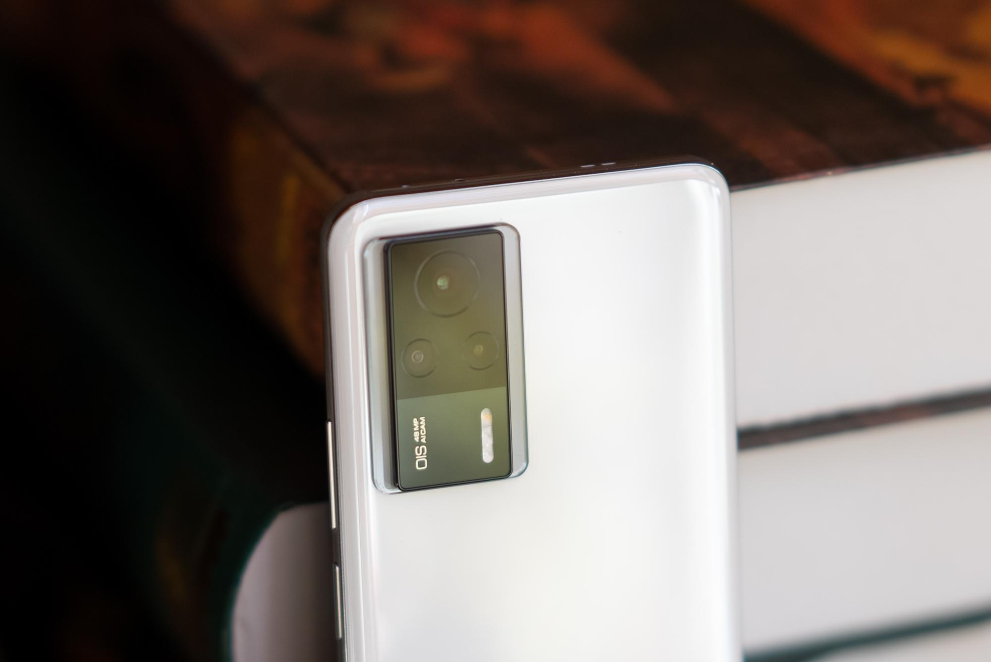 目前小米最值得入手的手机是什么,小米手机性价比高且便宜的机型