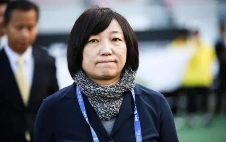 孙雯年轻照,中国足球孙雯