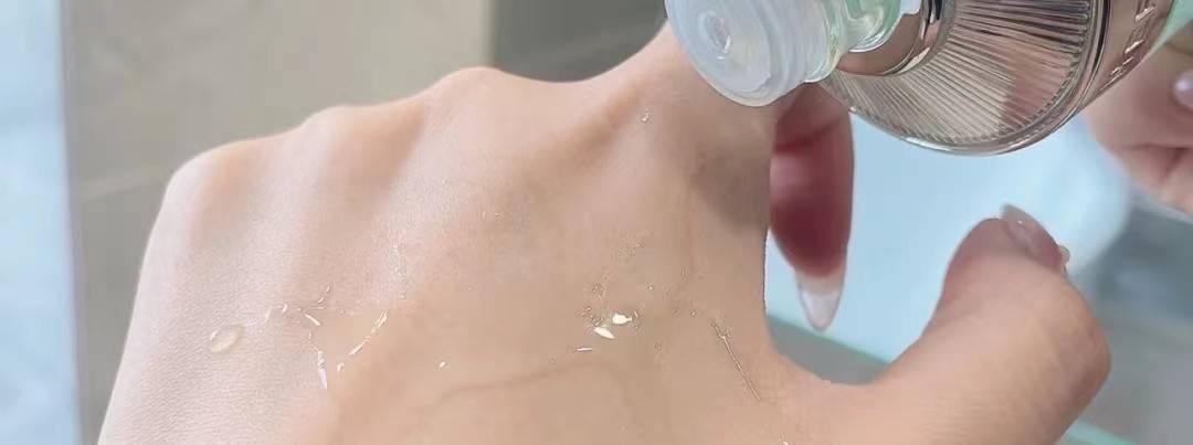 爽肤水保湿补水百雀羚,百雀羚平衡润泽爽肤水测评