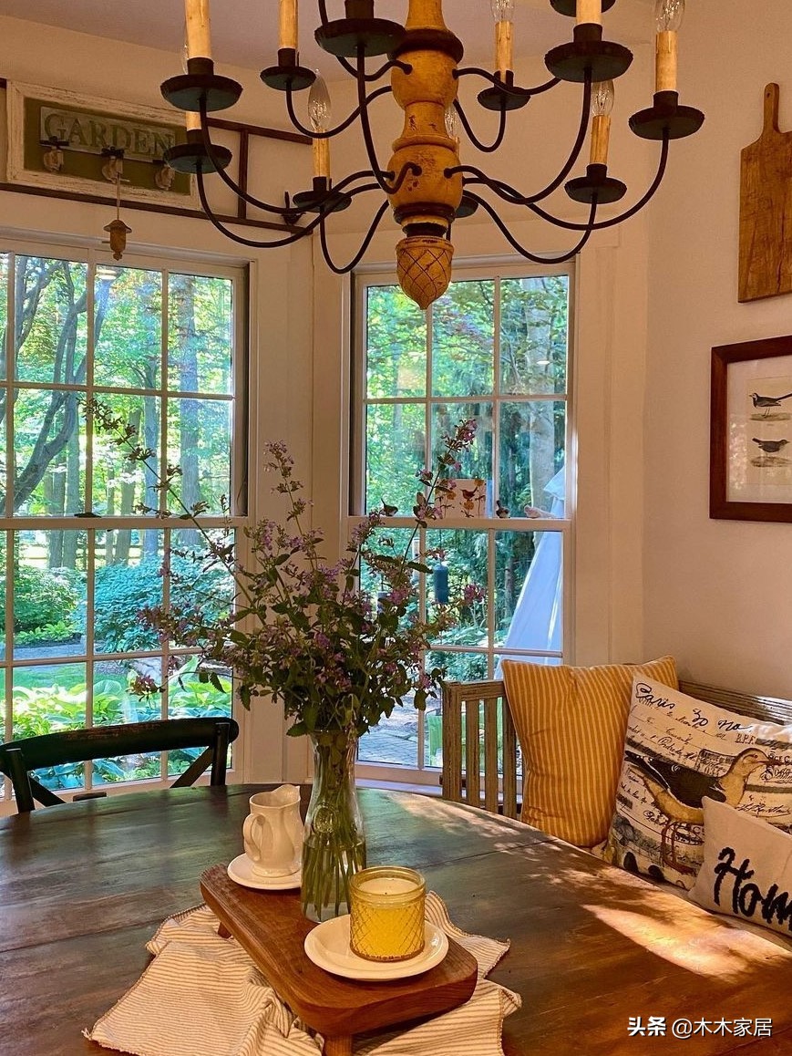 看看你家客厅的绿植效果图,大白墙绿植客厅高级感