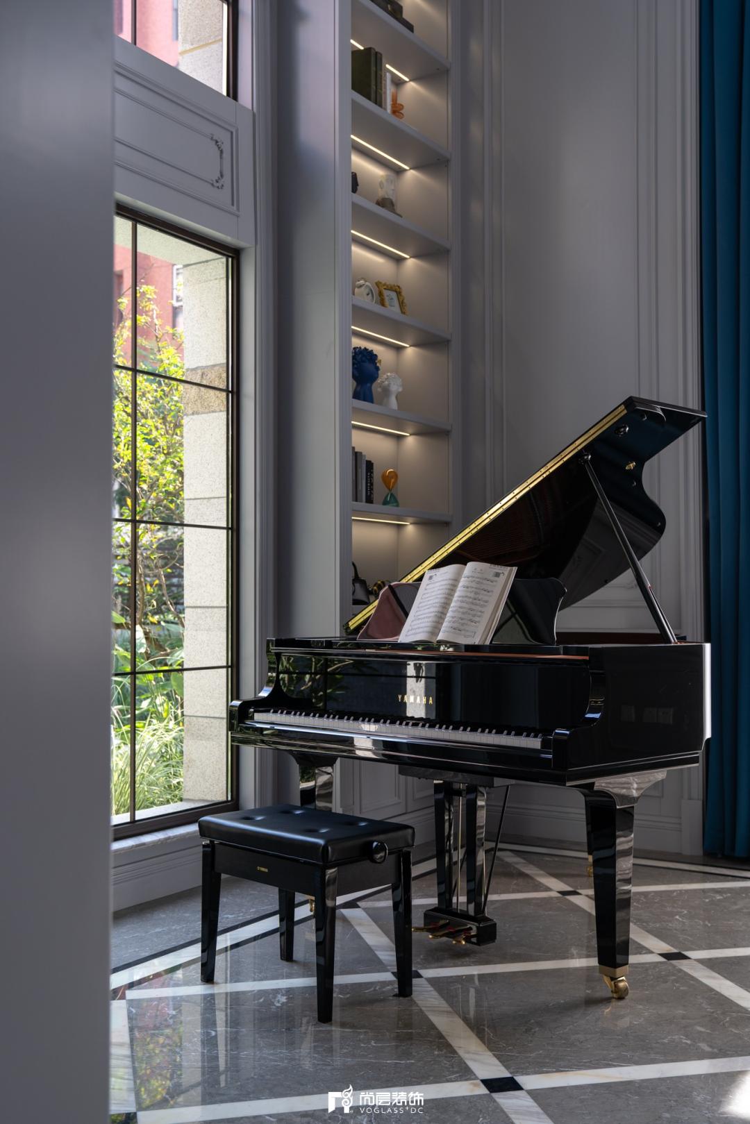 私藏这潋滟人间色:650㎡法式轻奢院墅,慢享生活温情