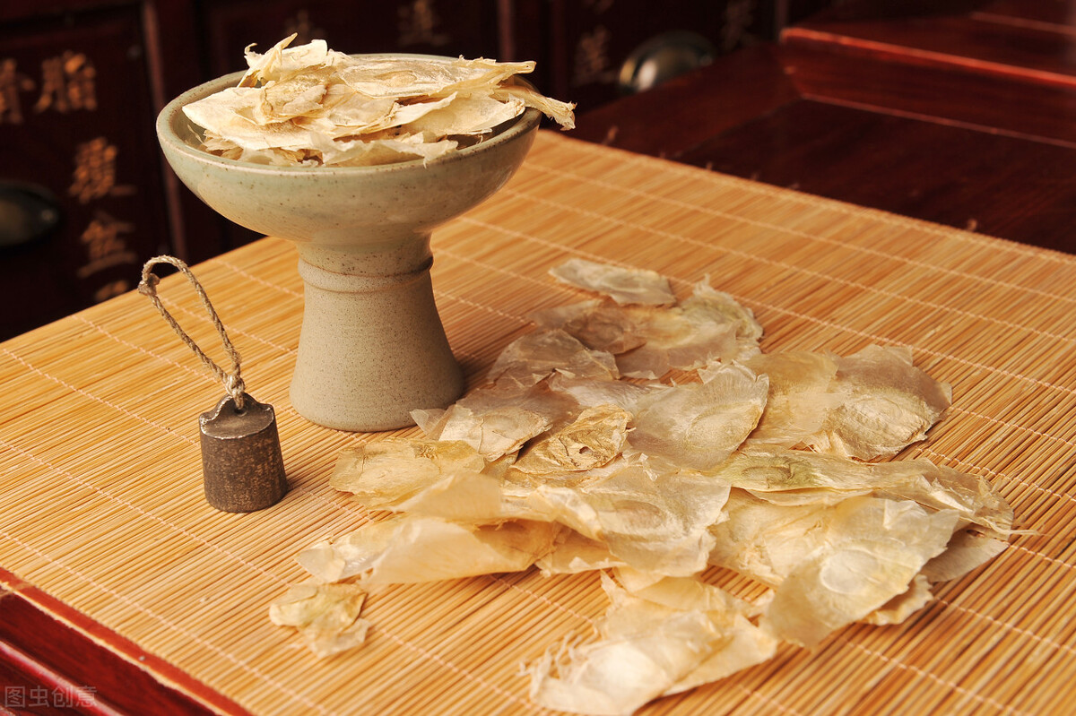 虚火上浮引起的咽炎喝什么药好,慢性咽炎上火用什么中药