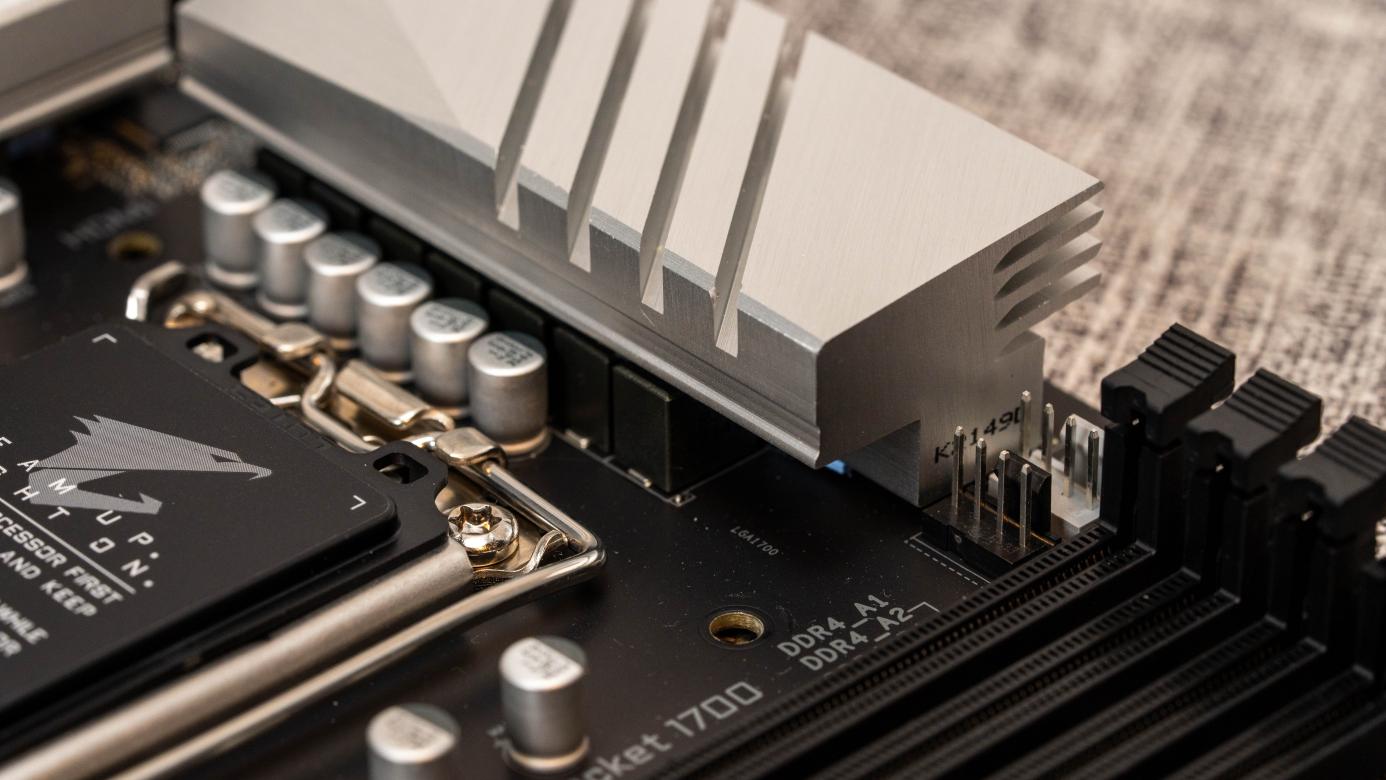 一块主板战两代CPU！——技嘉雪雕B660MAORUSPROAXDDR4装机体验