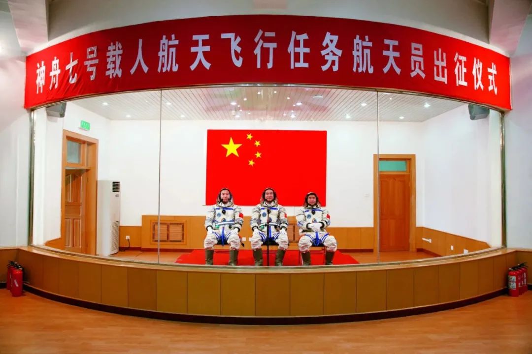 了解中国航天史致敬航天人,中国航天60周年纪念是真的吗