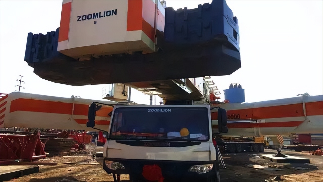 巨力神20400吨吊车,巨力神2000吨吊车