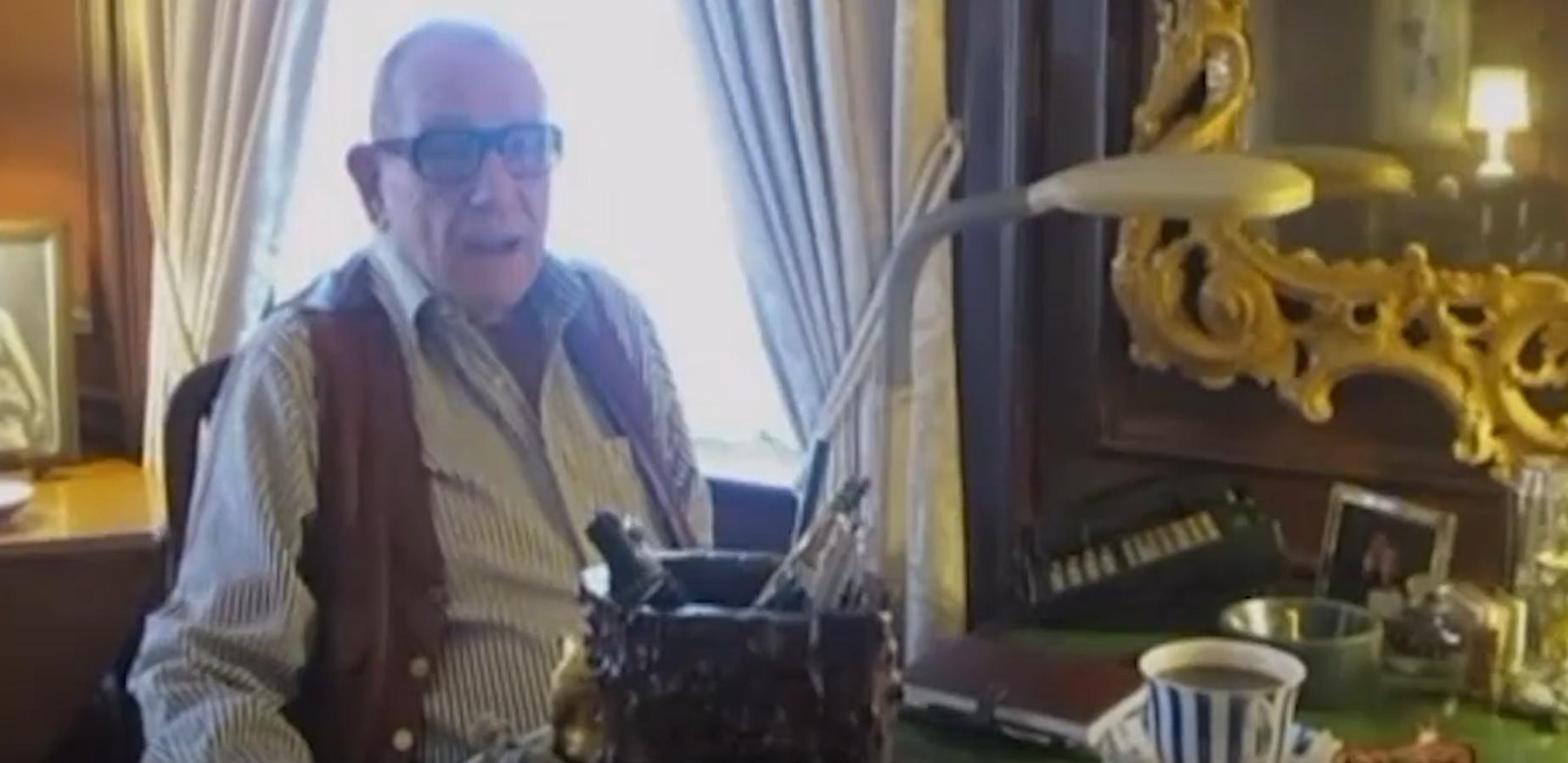 美女带龙首鉴宝,鉴宝鎏金龙首视频完整版