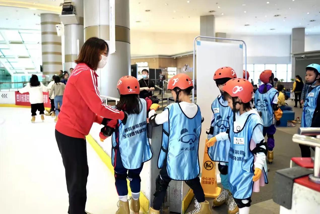 让更多孩子参与到冰雪运动,全国儿童青少年冰雪运动