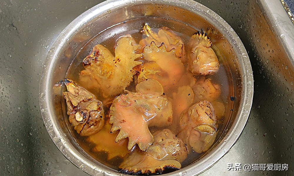 鸡头怎么做特别好吃,鸡头应该怎么熬才好吃