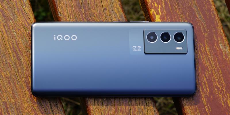 游戏拍照两不误的iqoo手机1500以内,iqooneo5快充