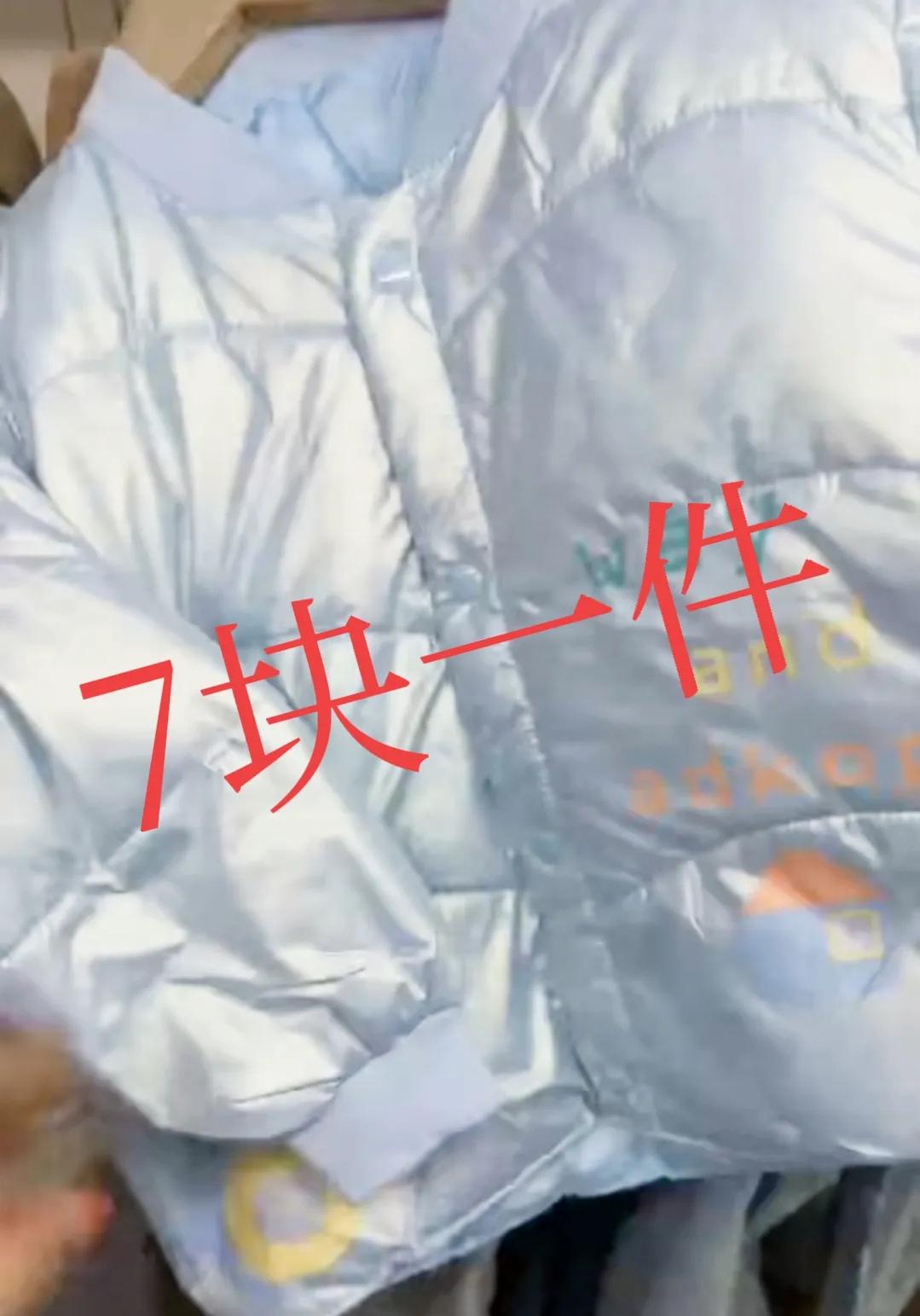 卖鞋子与卖衣服哪个利润高,揭秘鞋子背后的暴利