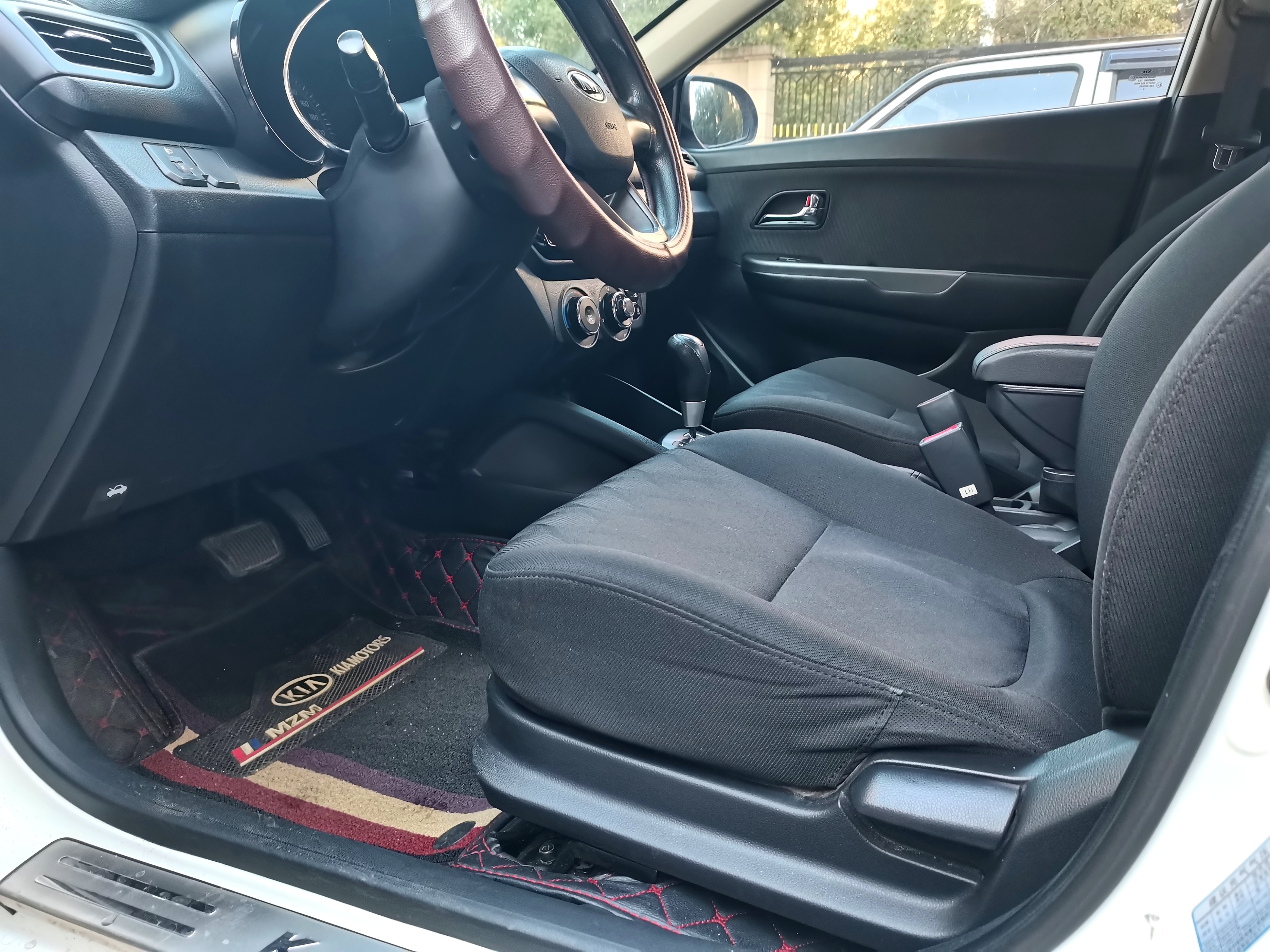 两三万的小车二手车推荐,两三万能买到靠谱的车吗