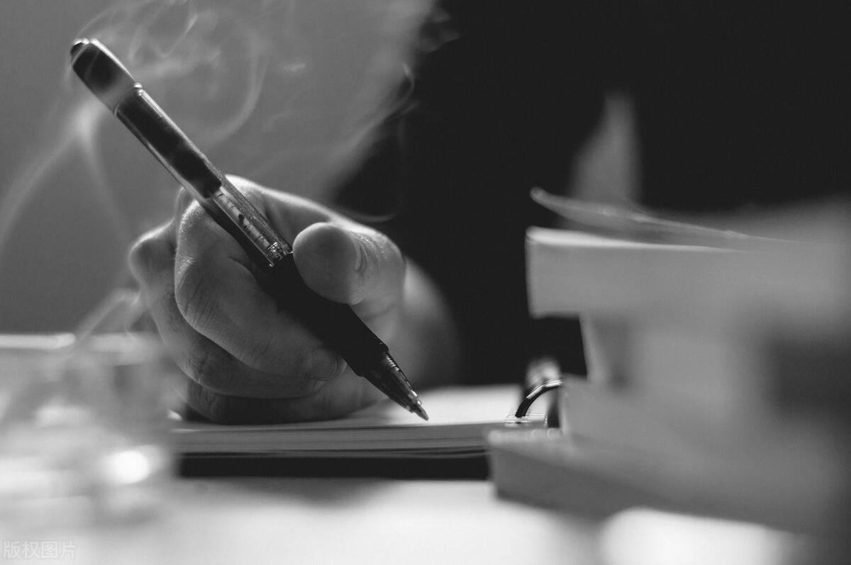 没有写过网络小说的，你们怎么好意思教别人写网文？脸呢？