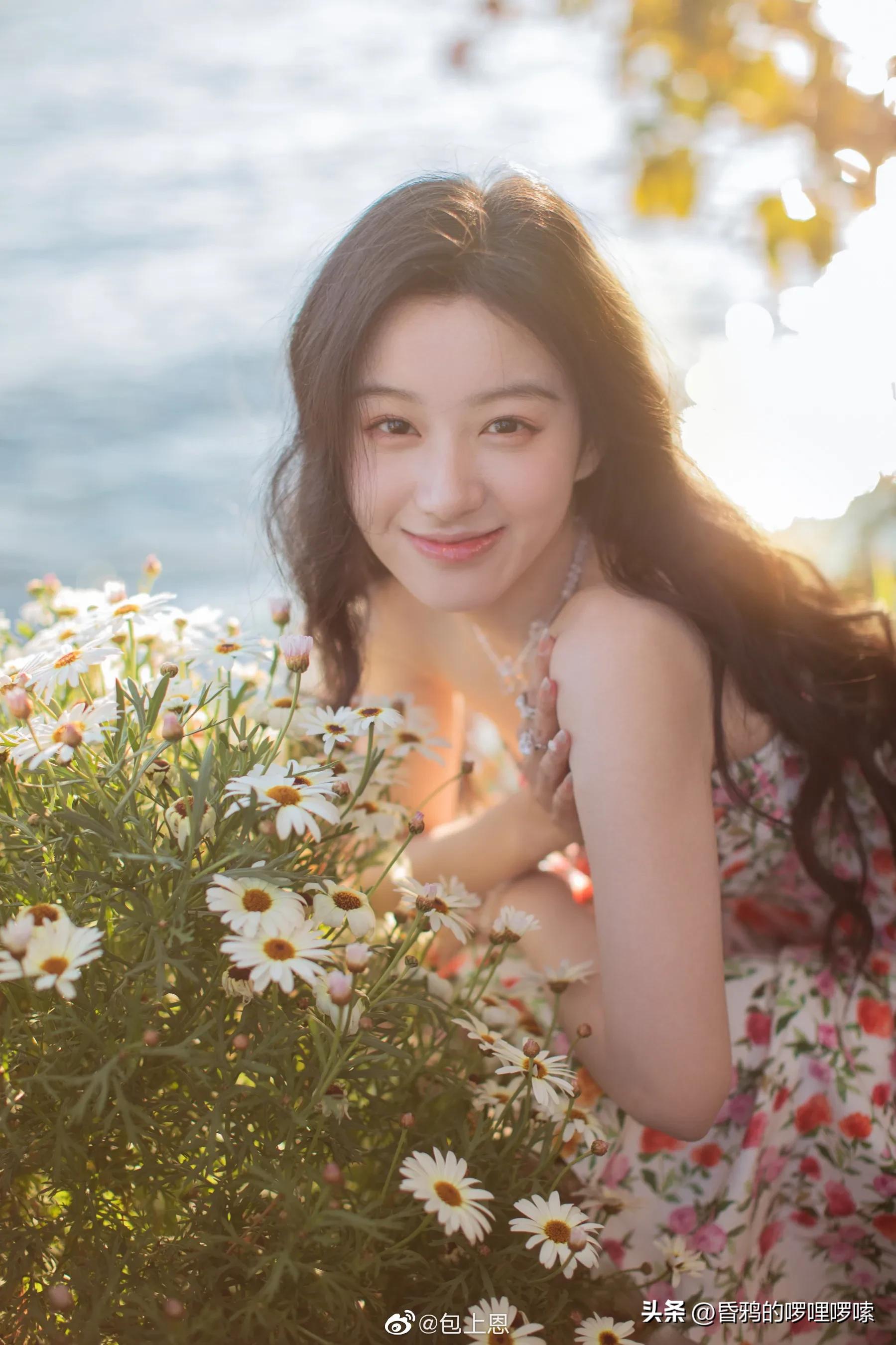 什么是又纯又欲?看看包上恩就知道了