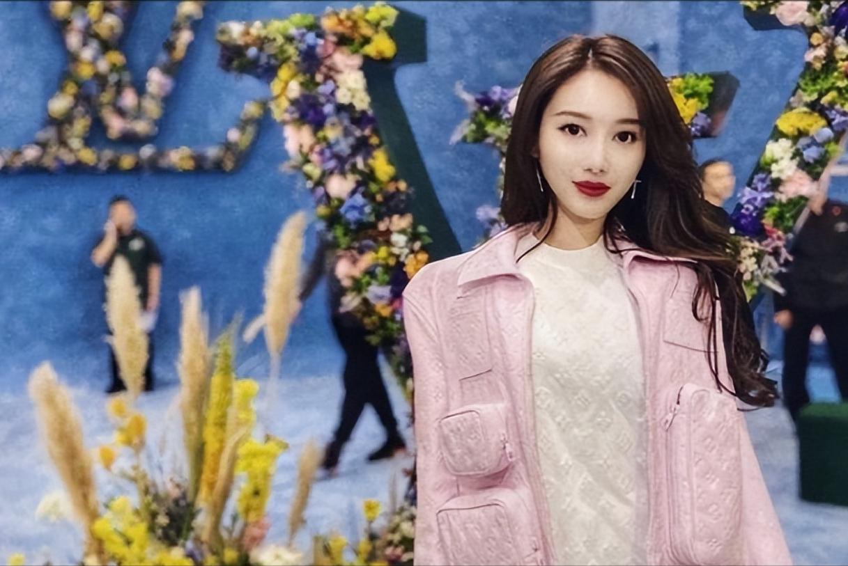 黄晓明杨颖被曝分居两年,黄晓明又和绯闻女友同框了