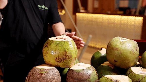北京烤鸭香酥地道,北京地道烤鸭盒装好吃吗