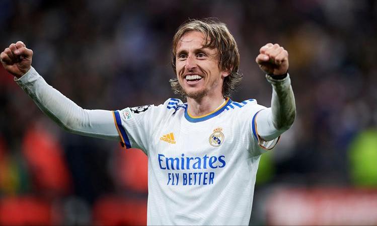 足坛现役十大人气球星,当今足坛十大前锋本泽马霸榜