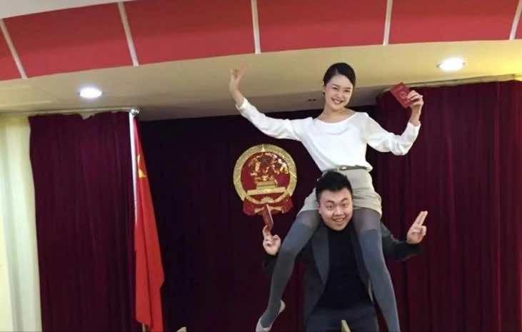 雷宛萤故事,豆瓣女神早期