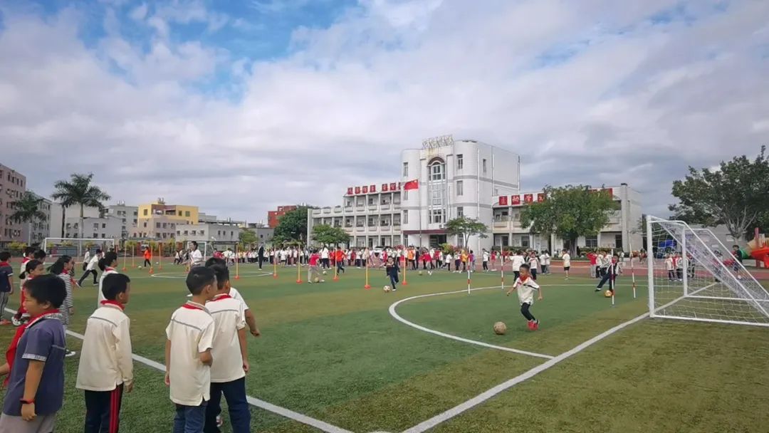 我们的校园,美丽的厦门何厝小学