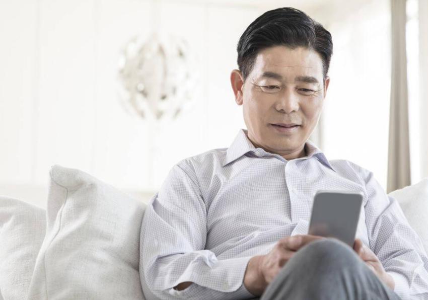 腿无力、使不上劲，是咋回事？或是缺了3种营养素，要学会补