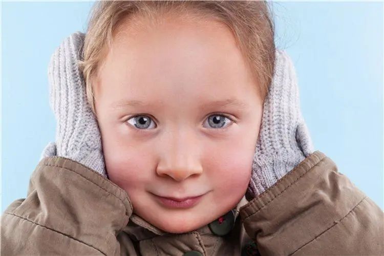 毒童鞋对孩子有害吗,央视曝光“毒童鞋”