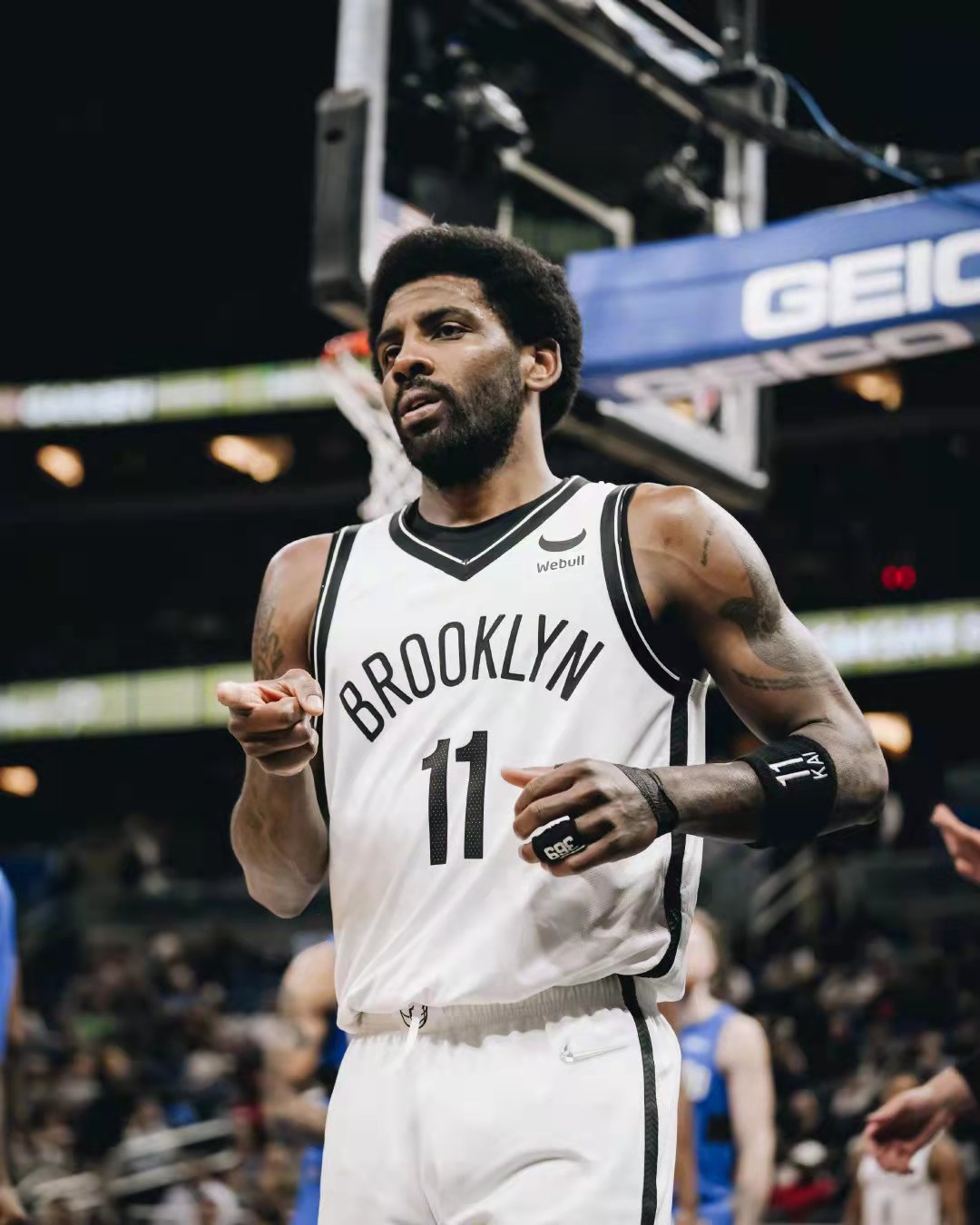 小托马斯欧文全明星首发,欧文冲上全美热搜第一名