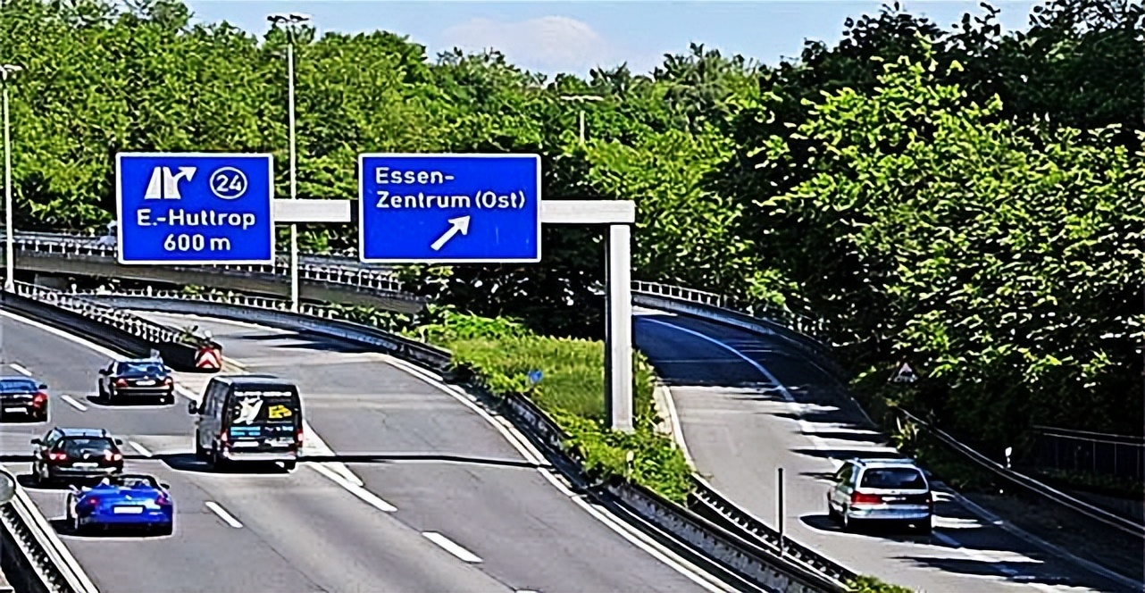 高速5000公里免费政策何时实施,高速免费按里程数