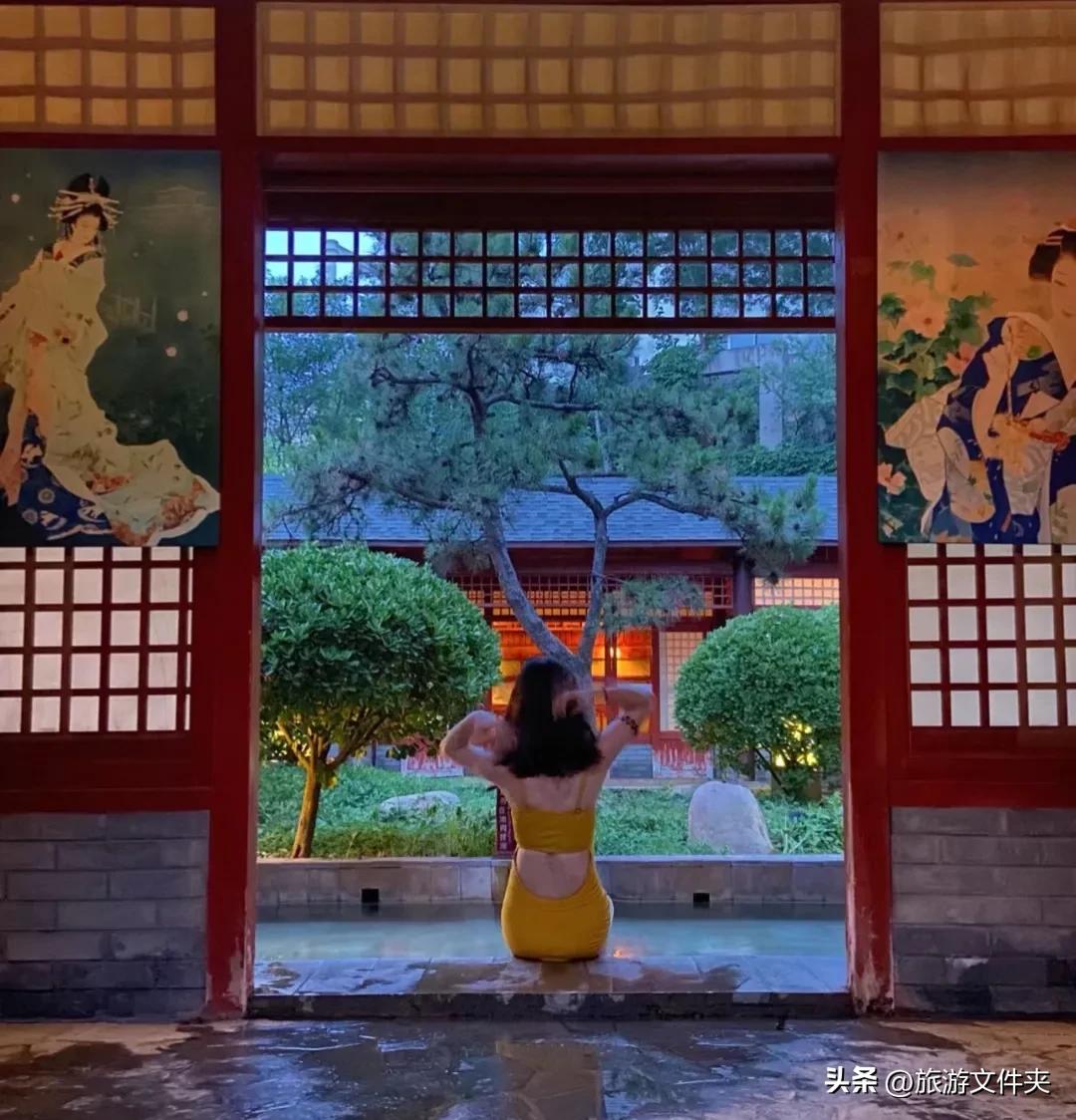 泡温泉40度和30度,40多个天然温泉池可以畅泡一整天