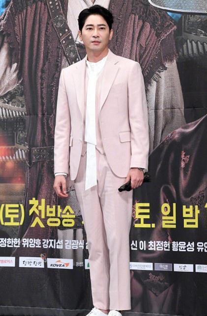 演员姜志奂酒后强奸女职员，被逮捕时称失忆，所拍电视剧紧急下架