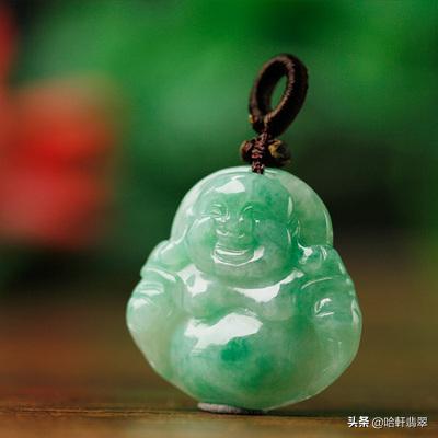 翡翠种料科普,白色豆种好还是绿色豆种翡翠好