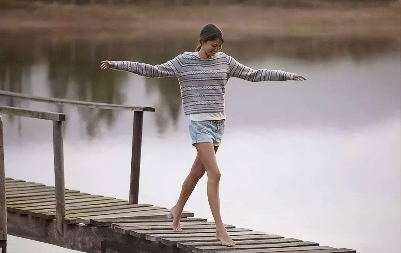 每天坚持踮脚尖运动有什么好处,每天坚持踮脚尖10分钟的好处