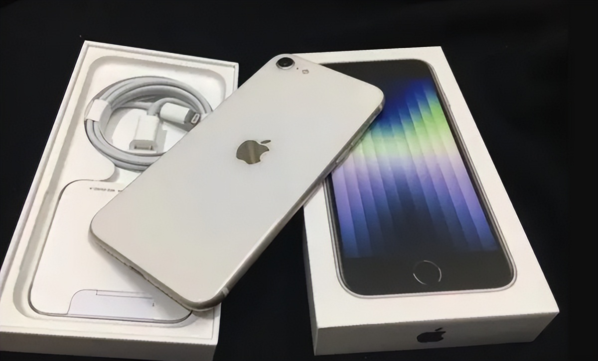 苹果iphonese3全面曝光,苹果好苦是什么原因