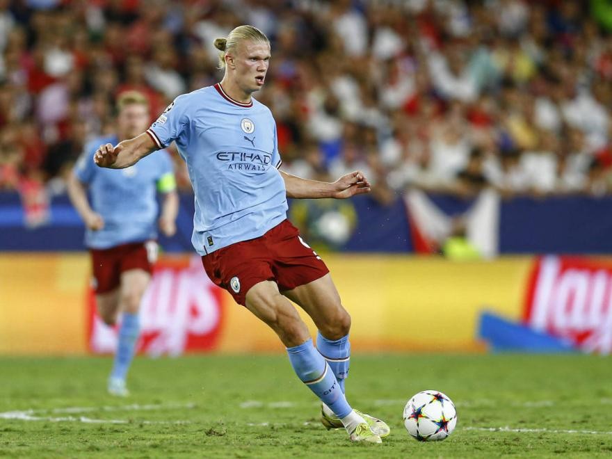 哈兰德谈足球和女友,挪威足球哈兰德