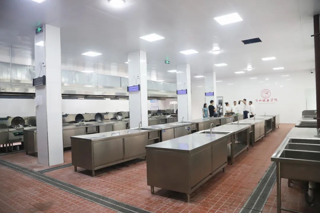 免费学烤鱼的教程,烤鱼技术学费