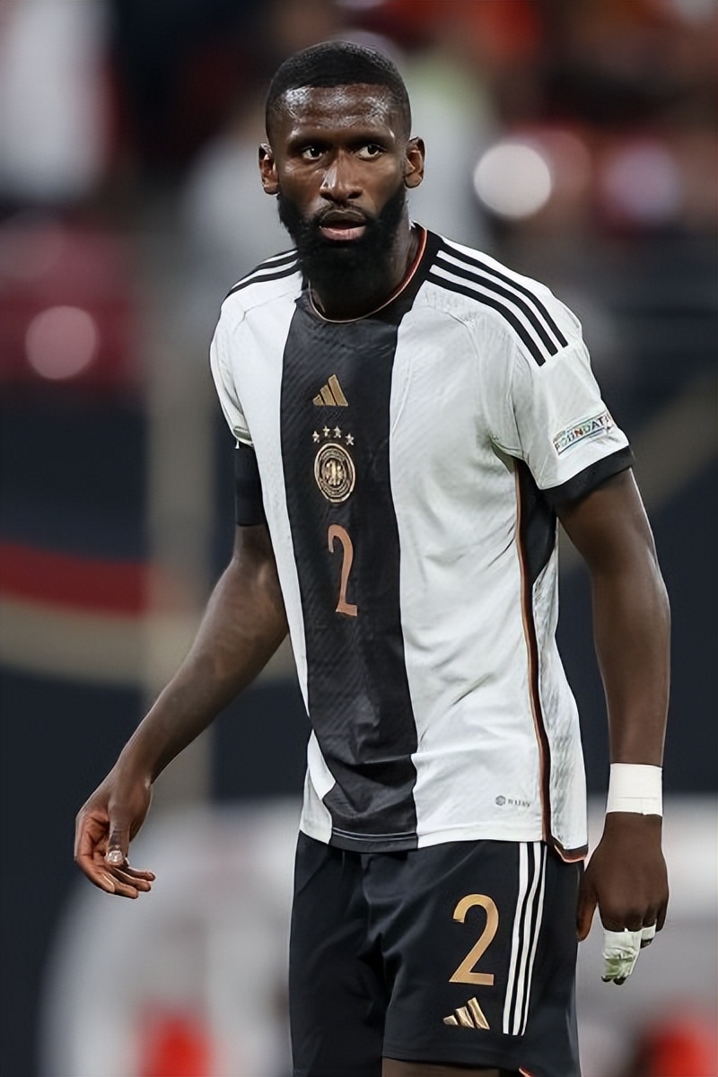 姆巴佩同期数据与梅西c罗对比,espn评nba百大球星前10