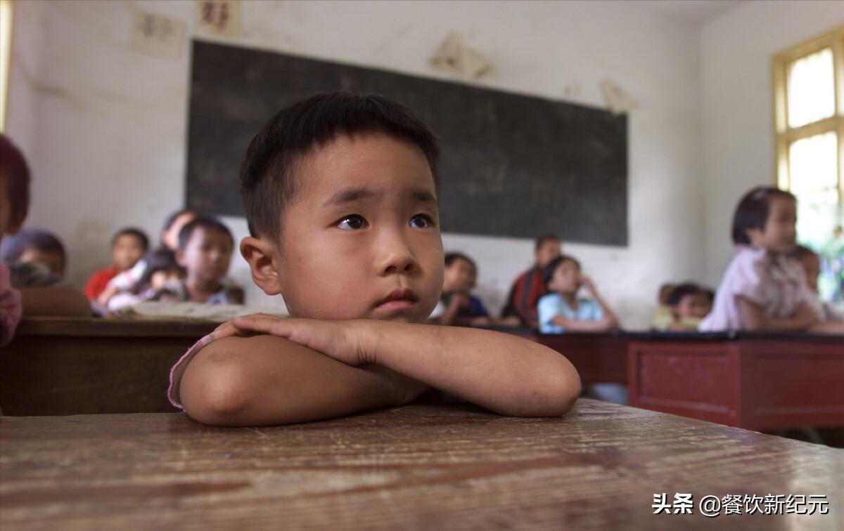 27岁卖麻辣烫年入3亿,一个小伙卖麻辣烫致富的经历