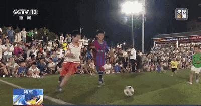 村ba和村超哪个更火爆,村超和村ba背后的意义