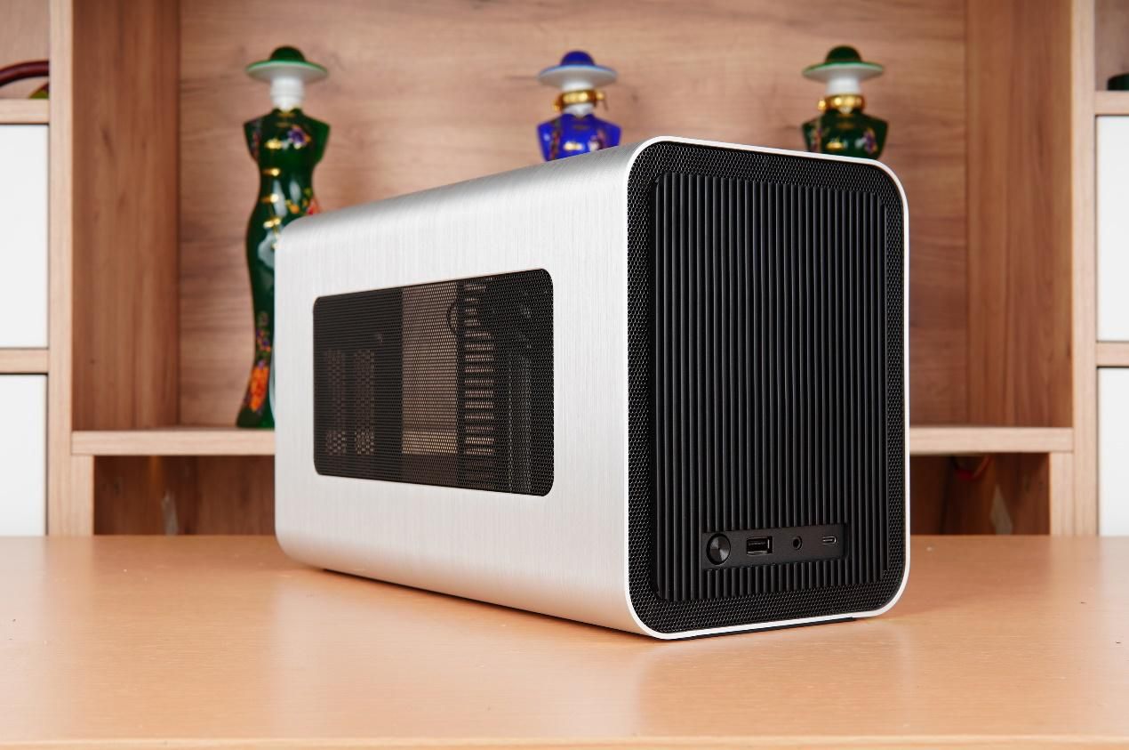 乔思伯v11主机配置推荐,乔思伯v11和v8机箱