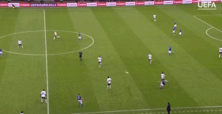 巴洛特利工资多少钱,巴洛特利历年年薪