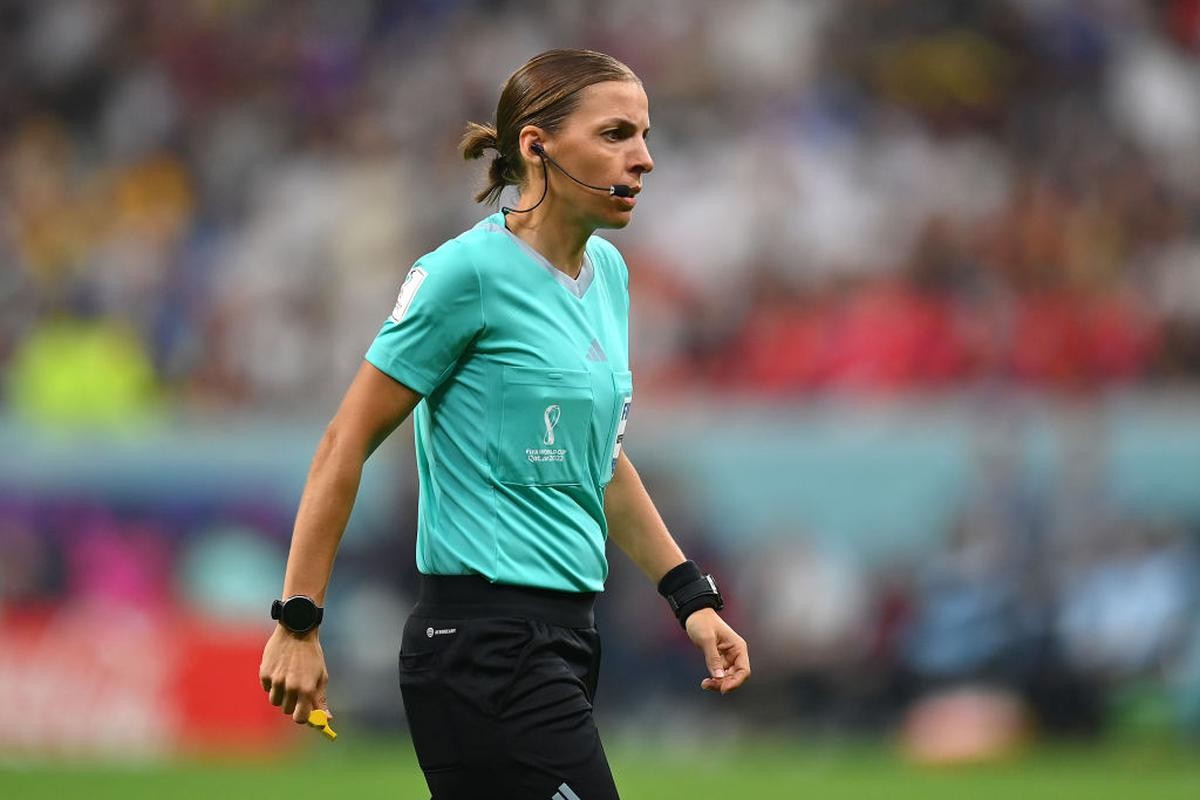 世界杯裁判为何屡受争议,世界杯历史首次有女裁判执法