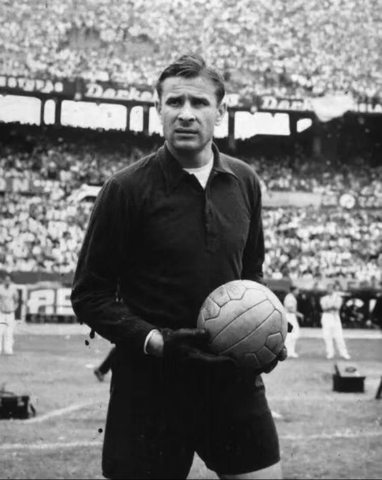 世界因足球而绚烂,我的生命因足球而精彩