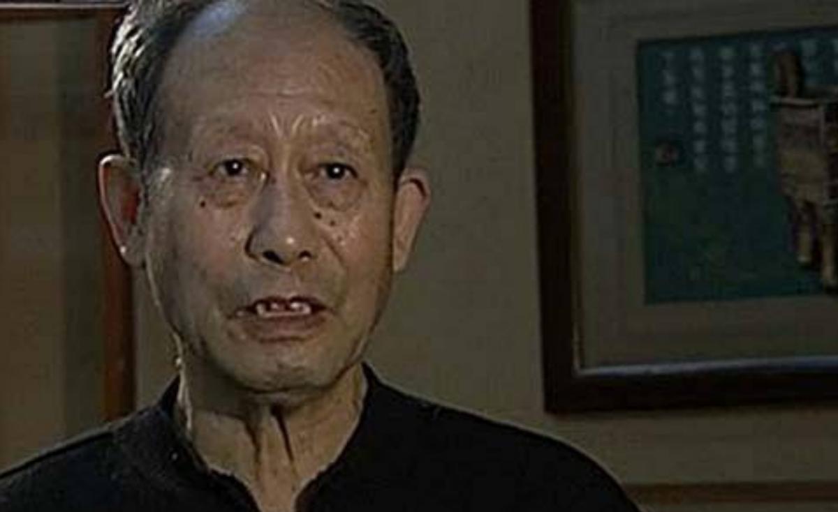 1971年内蒙退伍军人救下一老人，获赠小泥球，38年后发现价值2亿