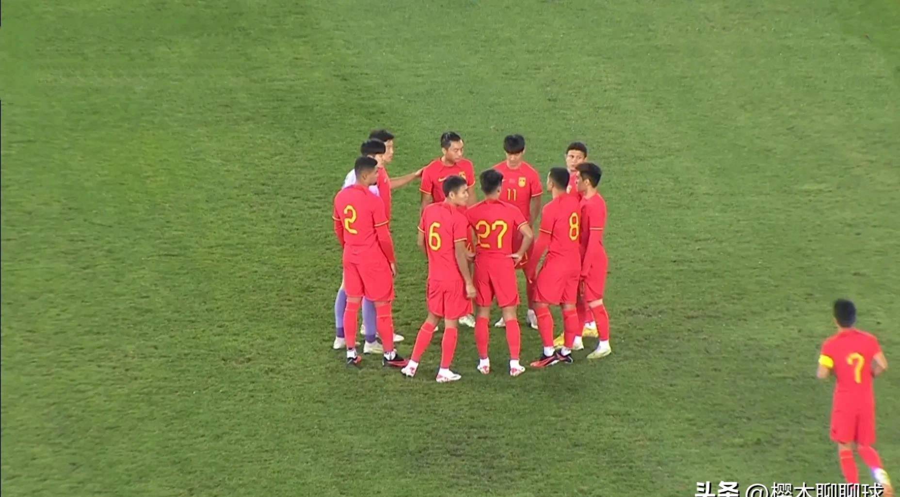 中国男足1-3不敌韩国,中国男足不敌亚洲冠军