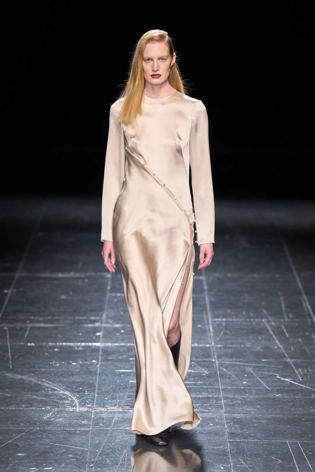 2023春夏伦敦时装周合集,2021秋冬伦敦时装周流行趋势