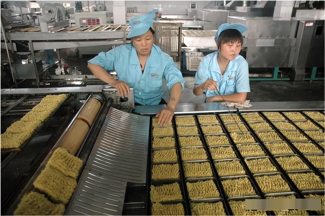 方便面巨头衰落视频,王中旺成功和失败的原因