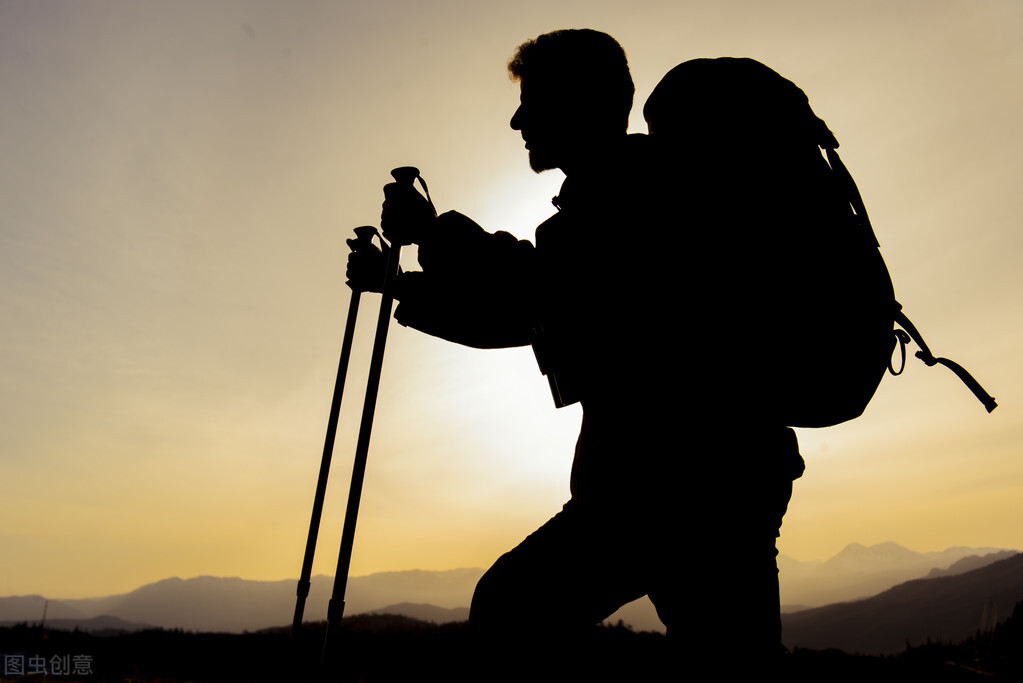 穷和富一眼就可以看出,穷字拆开看古人的智慧