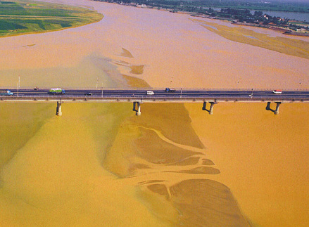 陆家嘴水岸廊桥装修效果图,陆家嘴水环建设