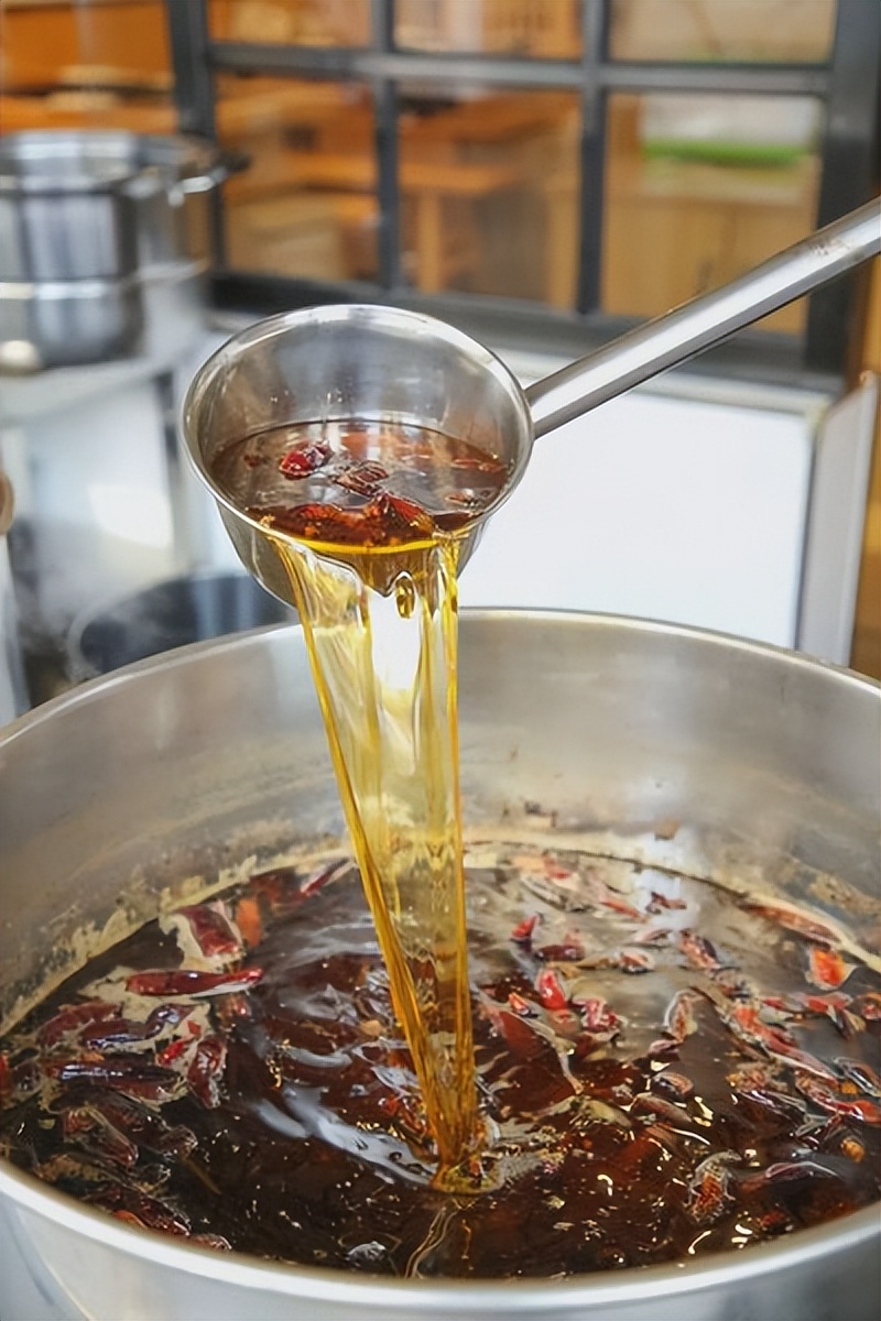 卤水越用越颜色淡,卤水越用越咸是怎么回事