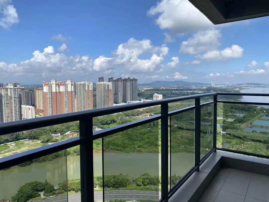 广州房价会因马克龙上涨吗 (广州房价会因为马克龙来了涨价吗)