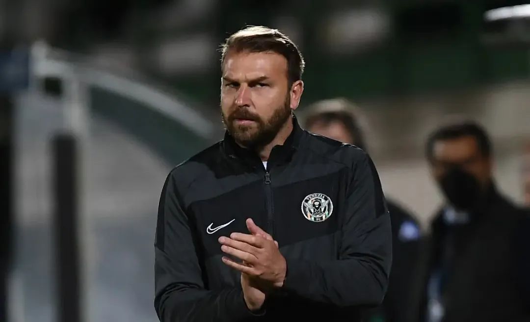 威尼斯fc球衣,威尼斯足球俱乐部新赛季主场球衣